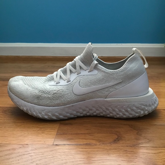 Nike Epic React Flyknit True White - Picture 2 of 5